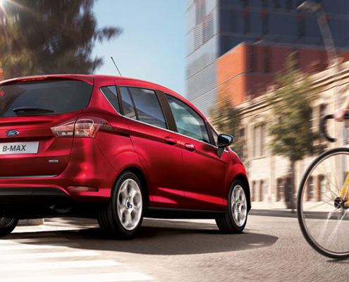 Ford B-MAX angolo anteriore